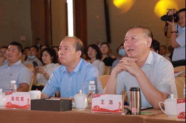 bevictor伟德官网党委举行庆祝建党100周年 “学党史 颂党恩 唱响新时代” 歌咏角逐 -  bevictor伟德官网